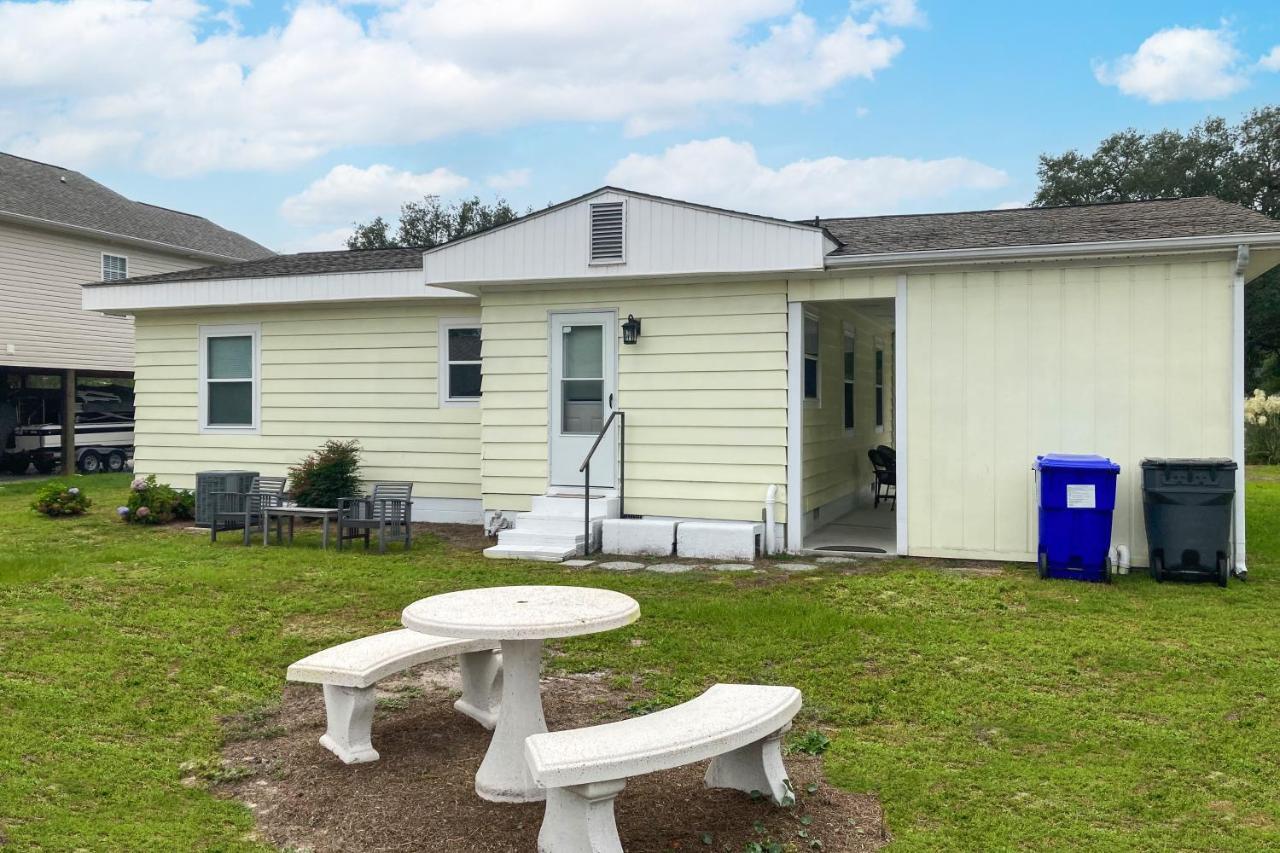 Ginny'S Coastal Cottage Oak Island Exterior foto